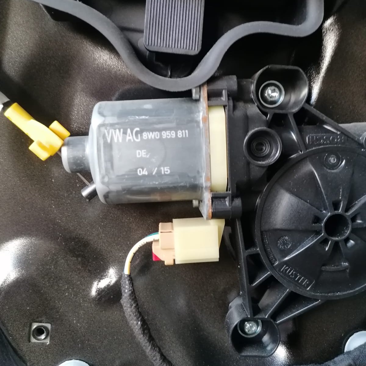 8w0959811 cam motoru çıkma 